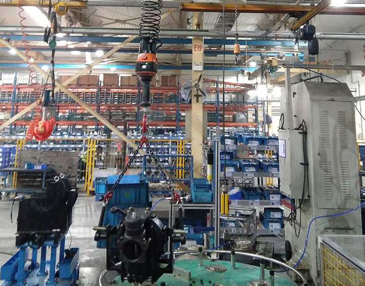冠航機(jī)械加快智能起重機(jī)技術(shù)革新步伐，提高市場(chǎng)占有率
